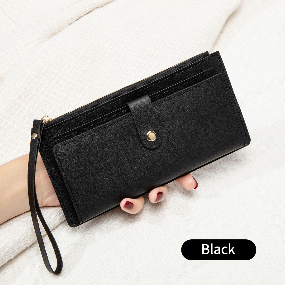 Waterproof women's wallet for everyday use