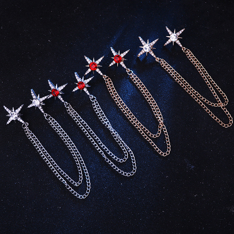 Trendy fashion brooch with crystals in gold