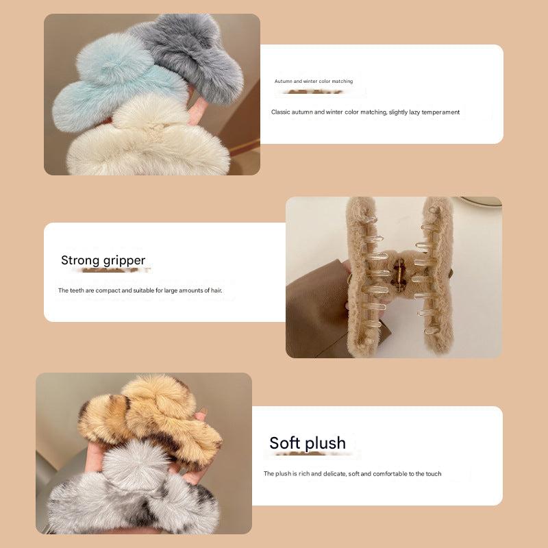Cozy and stylish hair clip suitable for any outfit