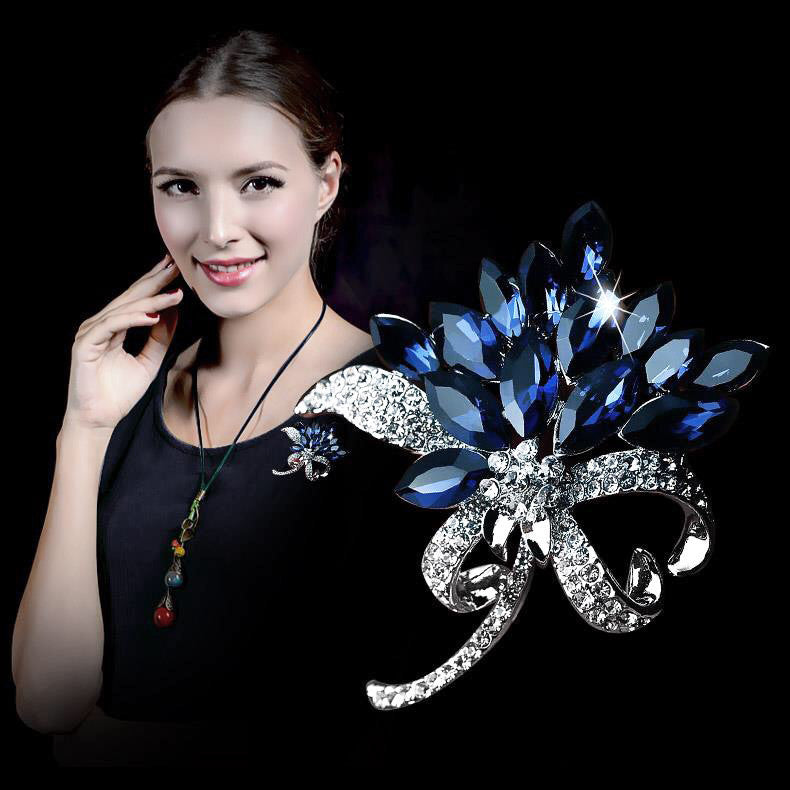 Trendy Women's Brooch Image 5