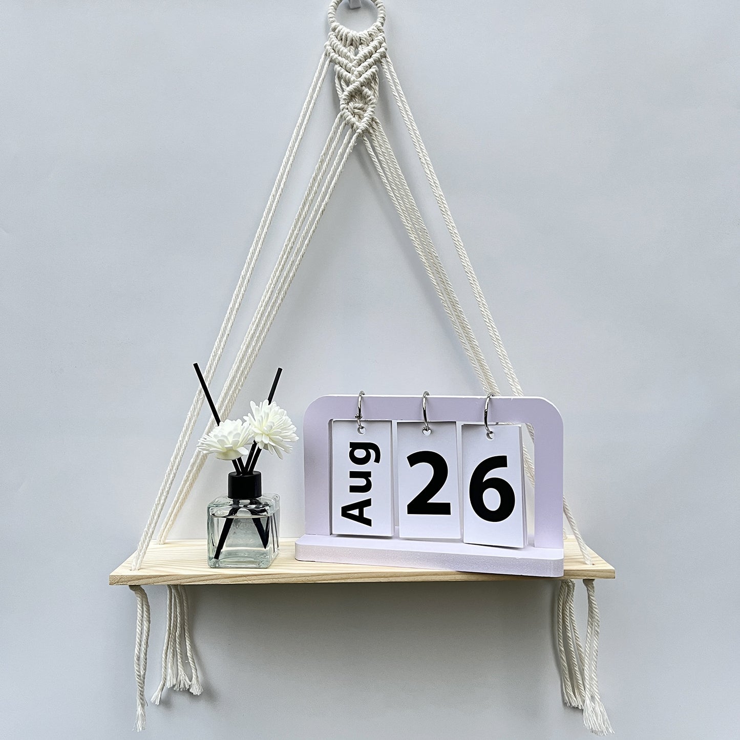 Versatile hanging shelf image 6