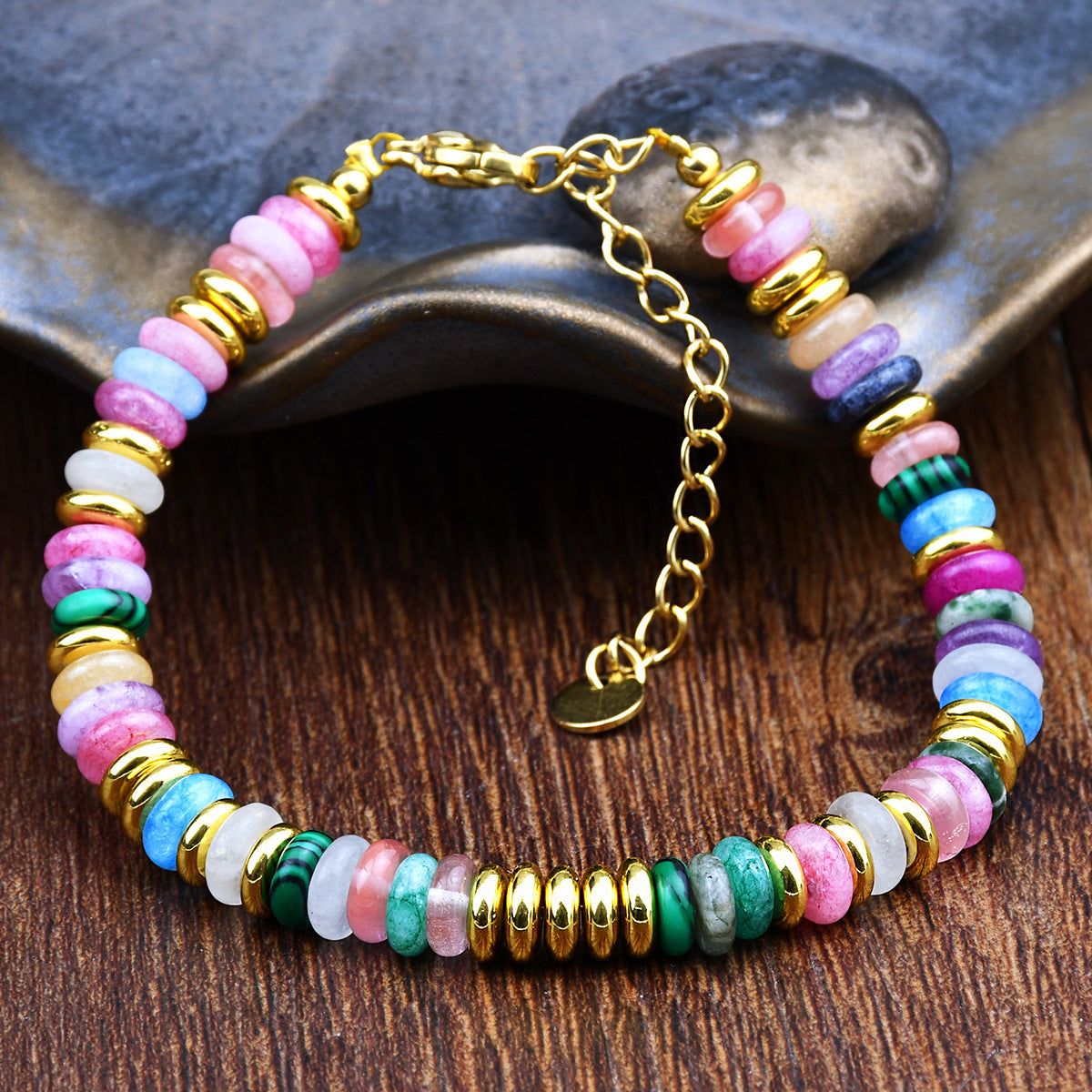 Elegant women's jewelry piece image 9