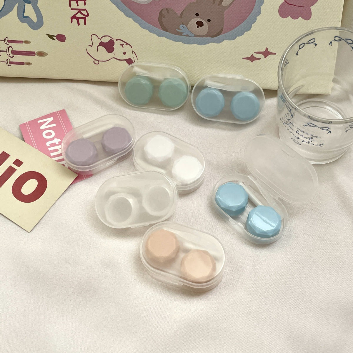 Stylish contact lens case with a chic look