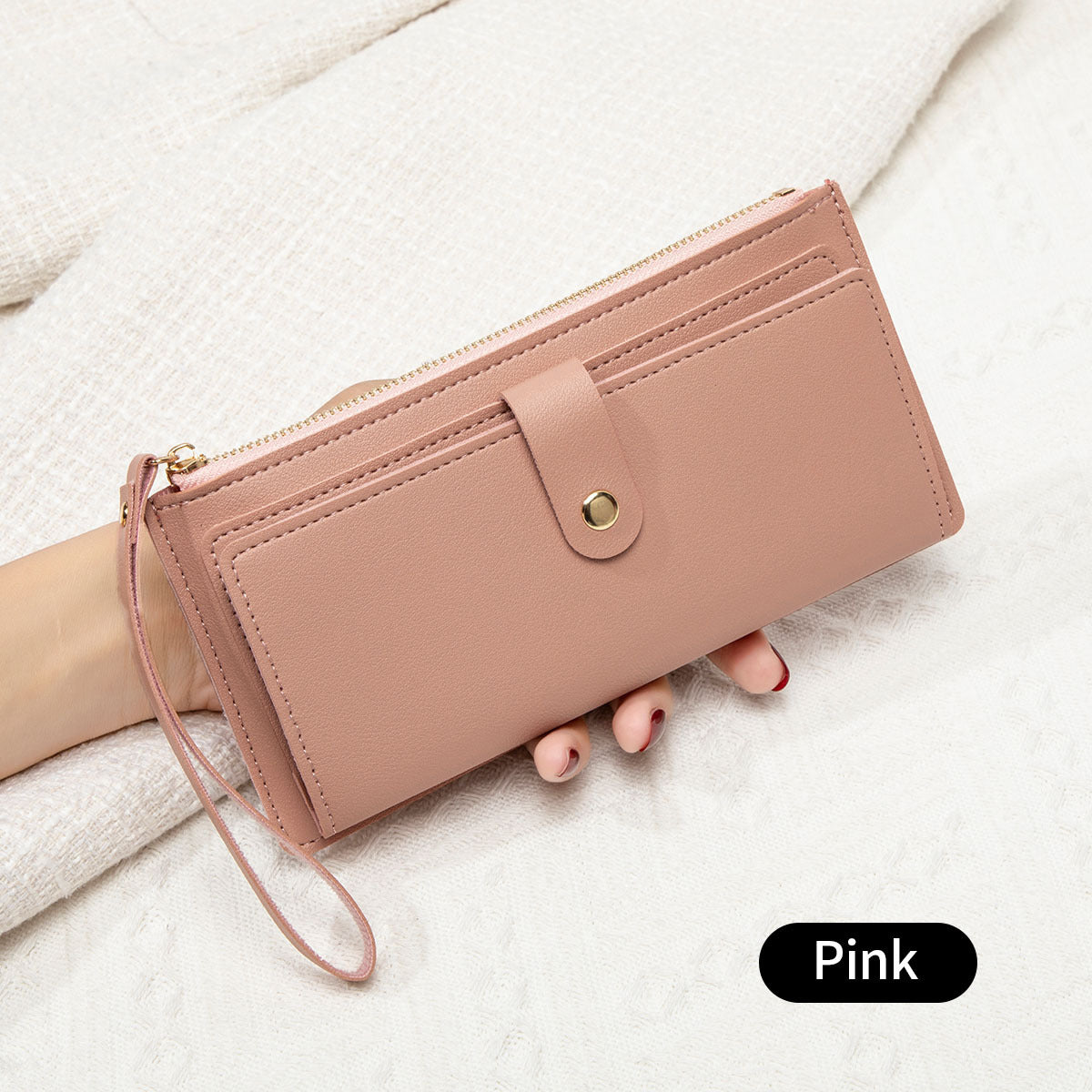 Multiple card slots in women's wallet