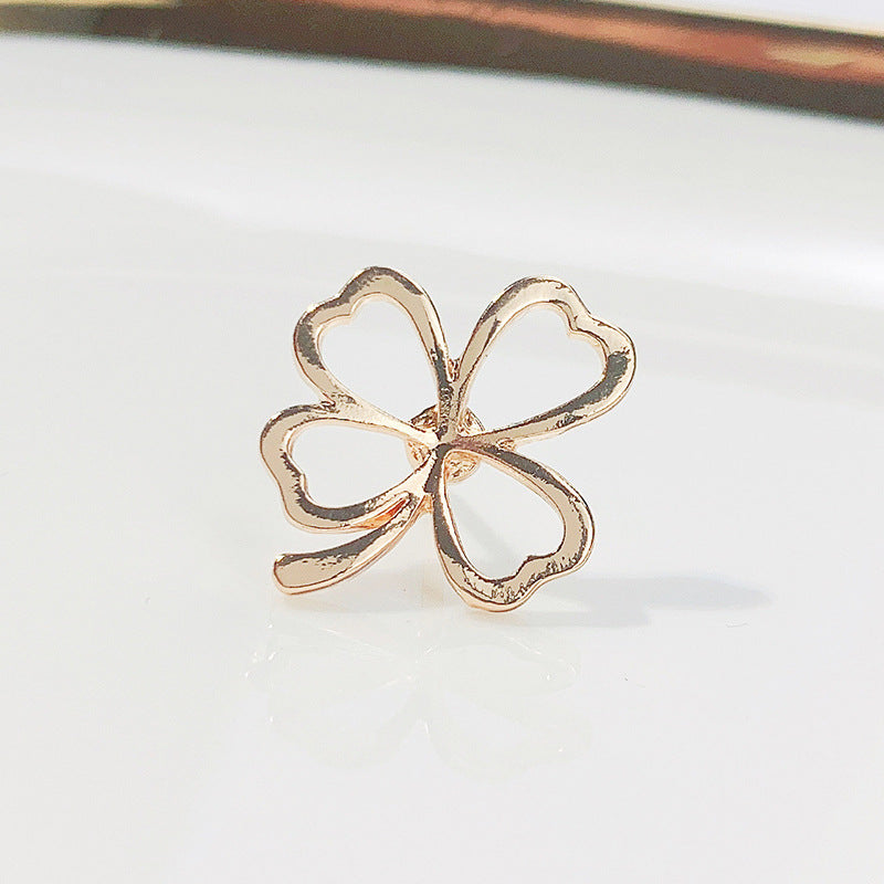 Stylish alloy brooch with floral design