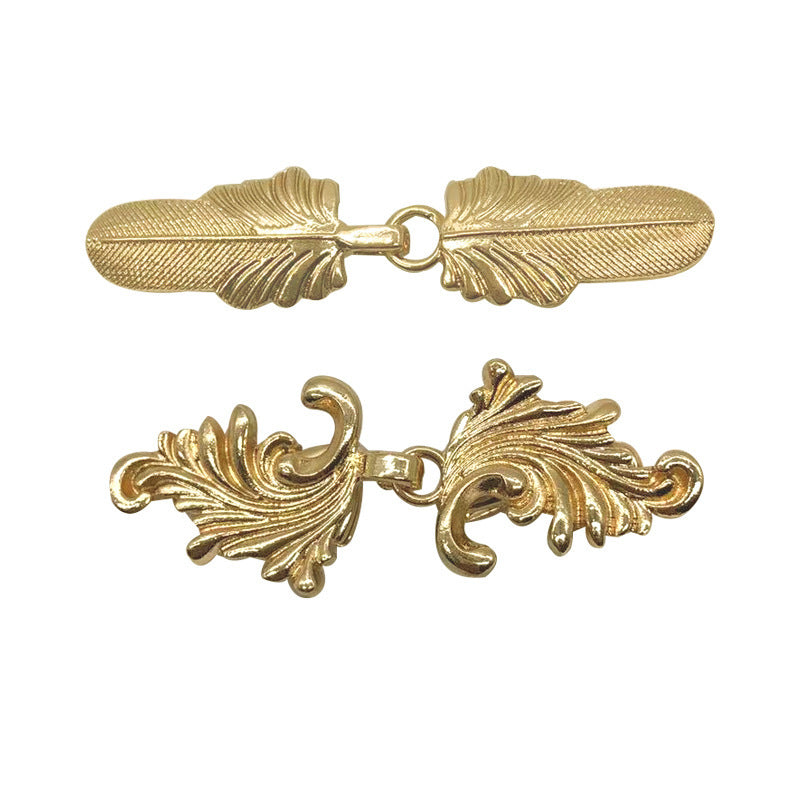 Floral design scarf clip in bronze color