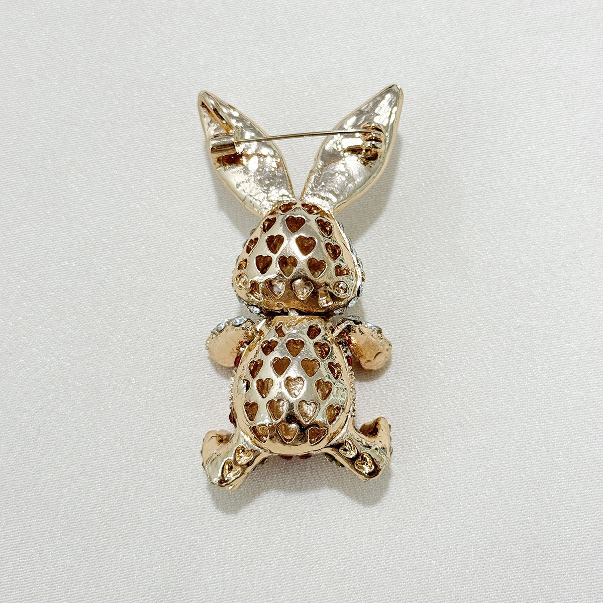 Rabbit rhinestone brooch front view