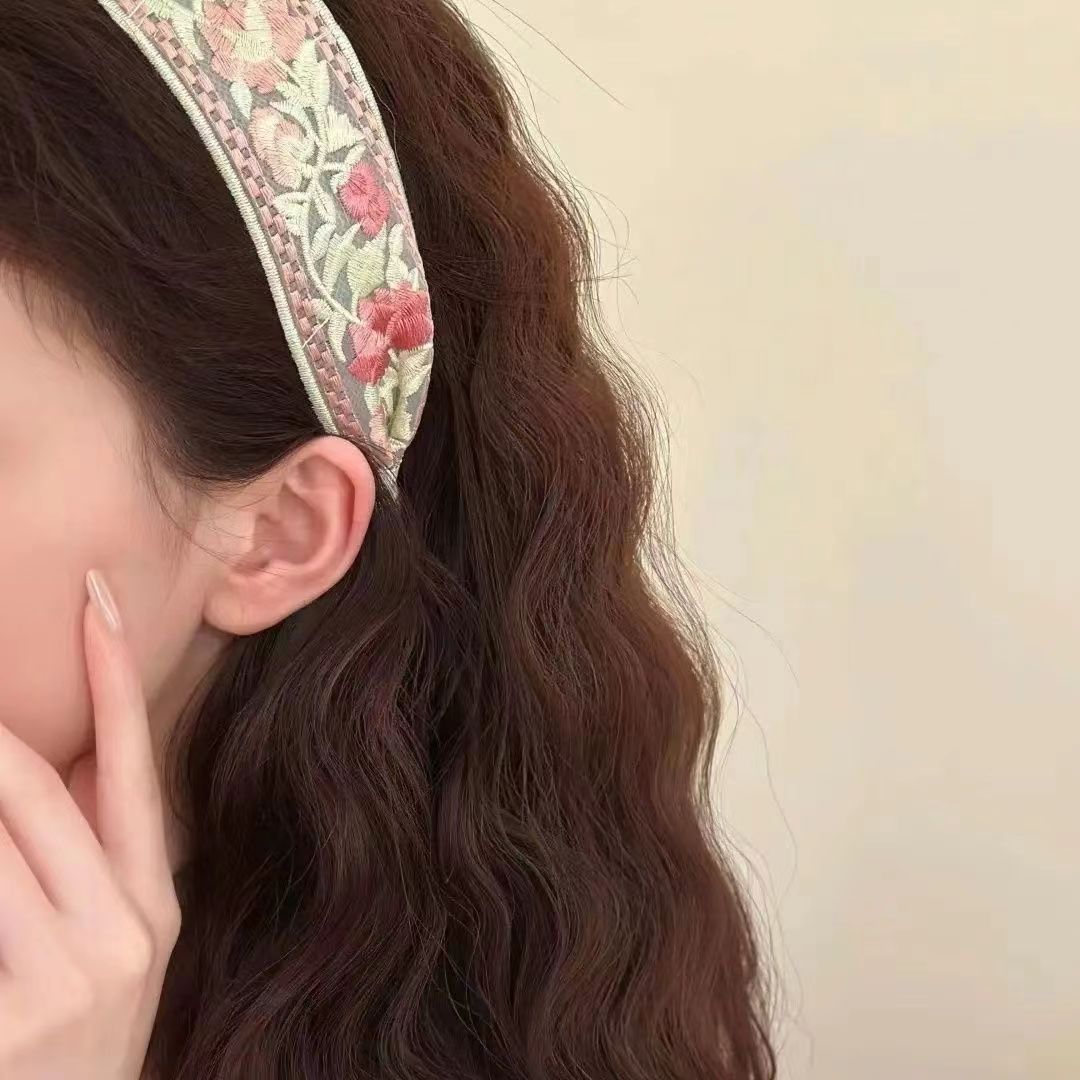 floral embroidered headband in misty blue