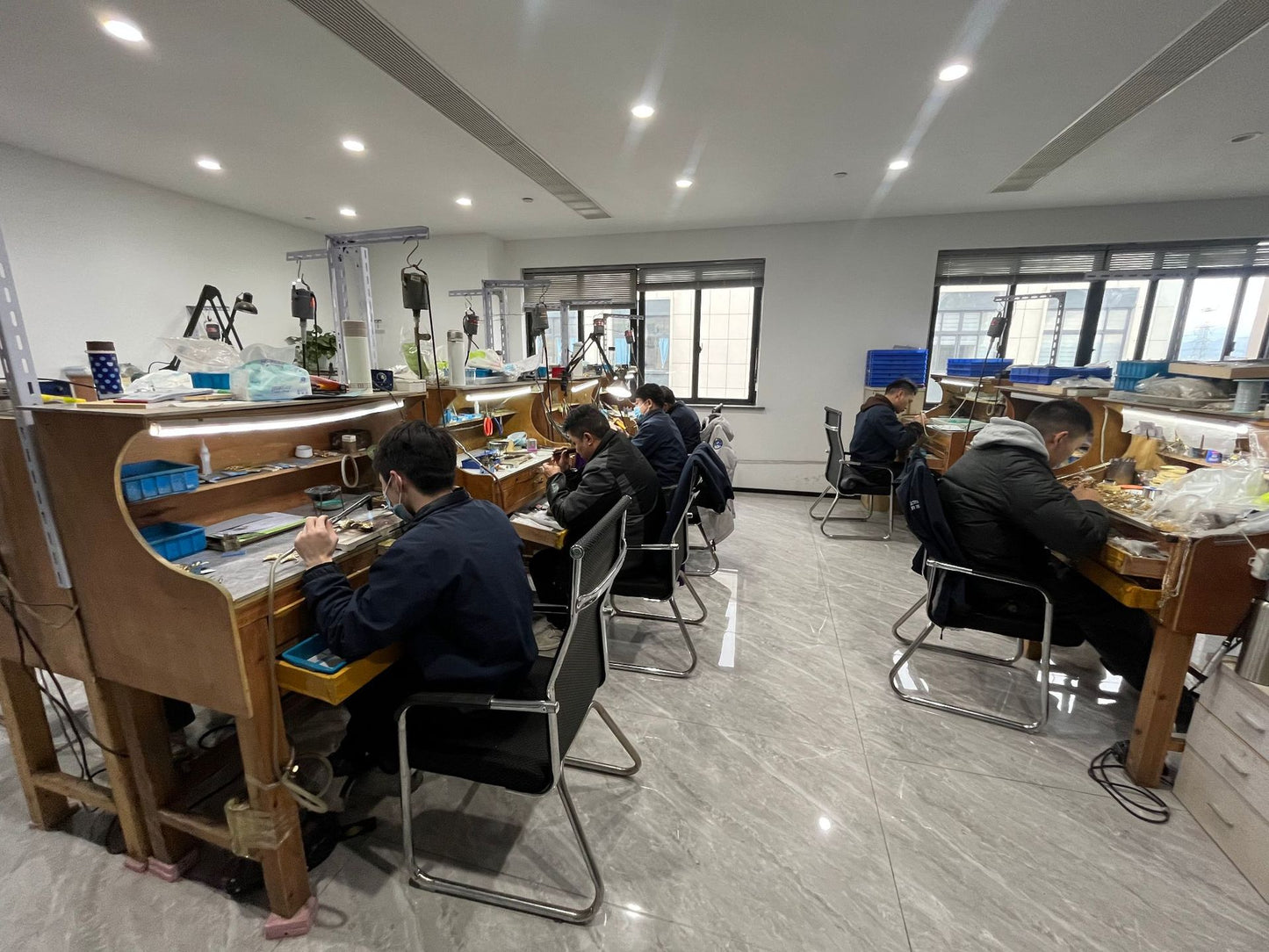 Elegant Alloy Flower Brooch with Rhinestones