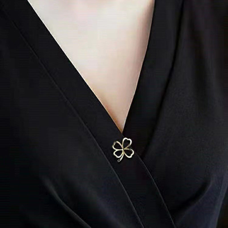 Fashionable cat eye stone brooch for women