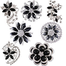 Fashionable Women's Brooch - Image 8