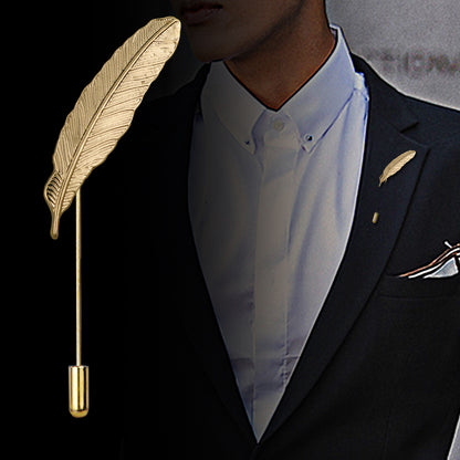 Chic feather design accessory for formal wear