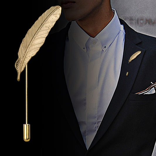 Chic feather design accessory for formal wear