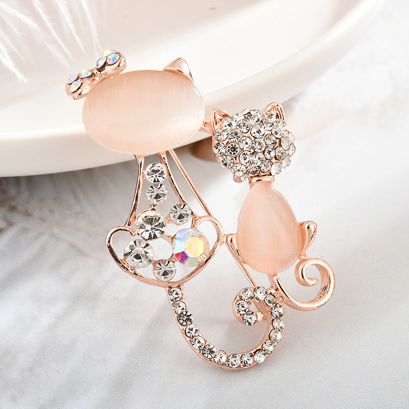 Giftable rhinestone brooch image 9