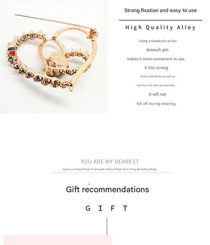 Versatile brooch displayed with a scarf image 2