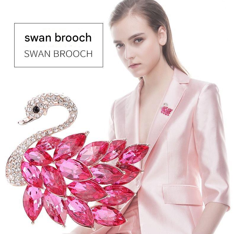 Stylish Swan Brooch Design Image 2