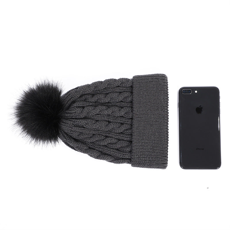 Knit beanie hat red with pom pom