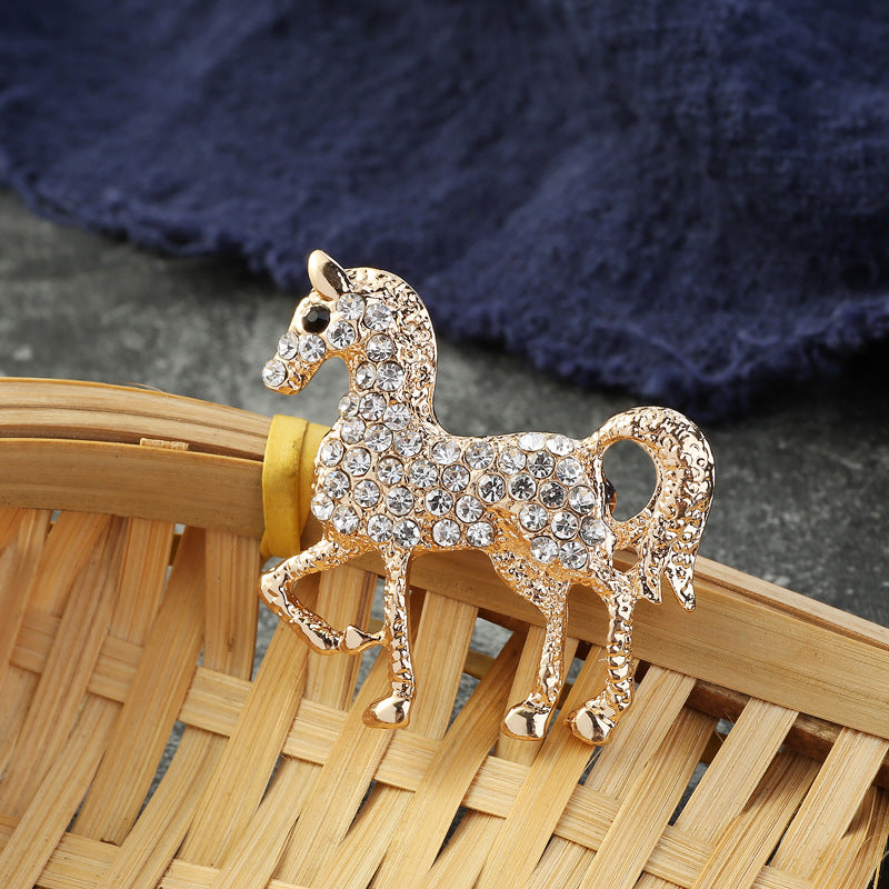 Charming horse pin for men and women