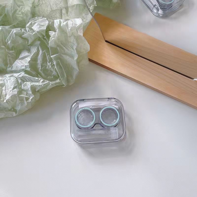 Clear Portable Contact Lens Case Image 1