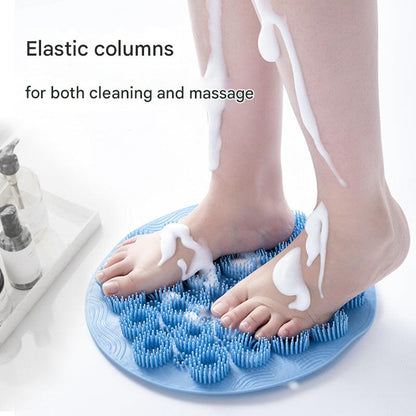 User-friendly back cleaning device