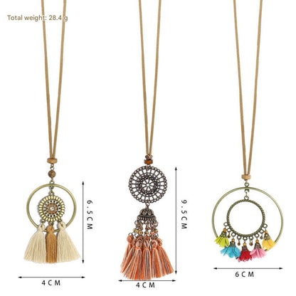 Layered look with long necklace image 6