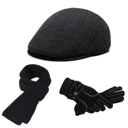 Warm ear protection cap in black