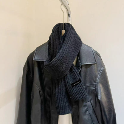 Chic cafe knitted scarf