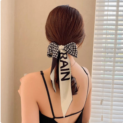 Chic geometric patterned hair scarf