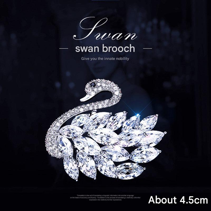 Elegant Packaging of Brooch Image 9