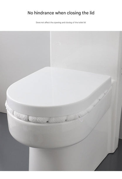 Polyester toilet seat cover for cold weather