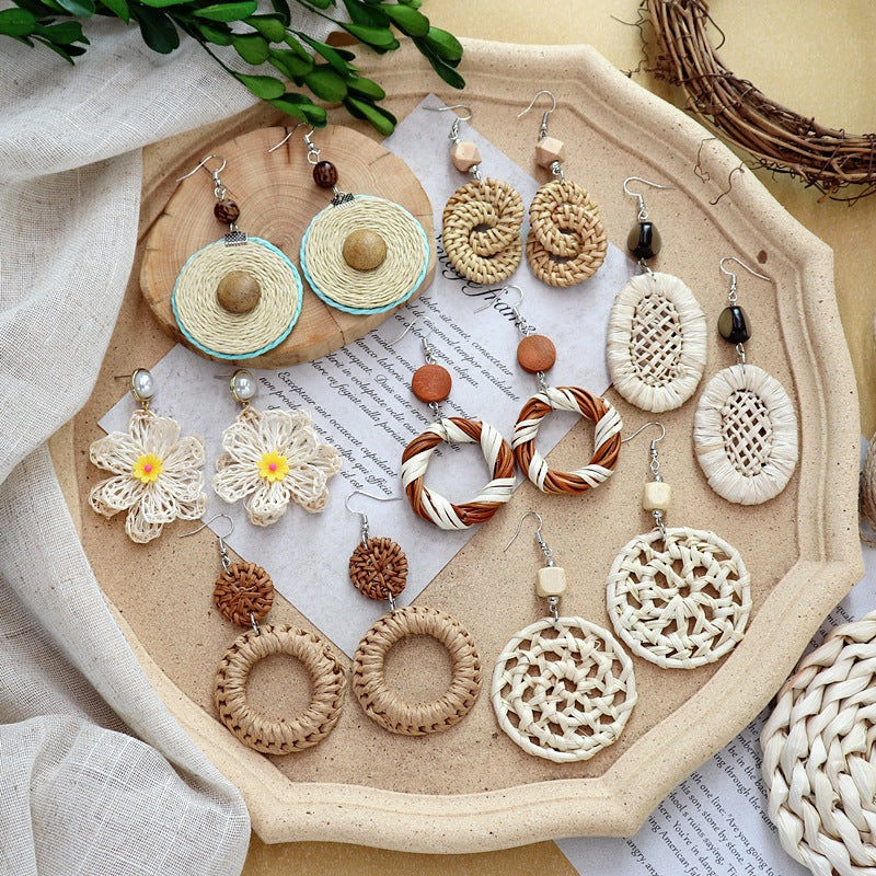 Eco-friendly lightweight ear accessories