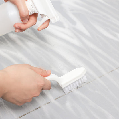 Bathroom cleaning tool demonstration image 8