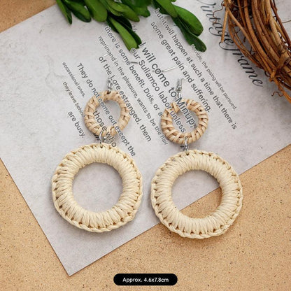 Versatile chic earrings for women