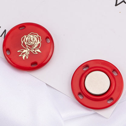 Invisible button for coats and bags