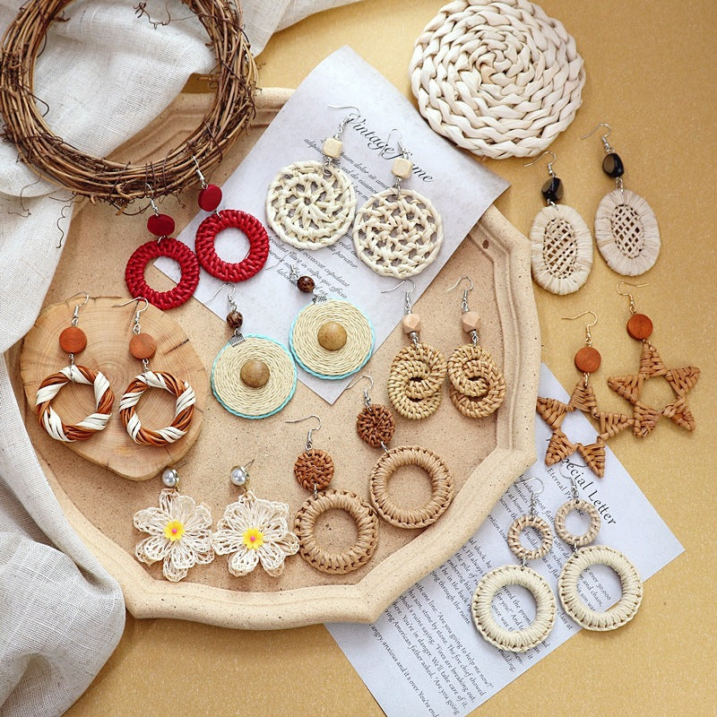 Versatile chic earrings for women