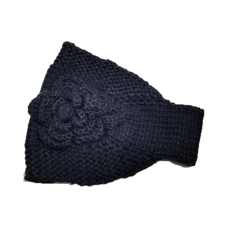 Cozy knitted floral headband - postal green