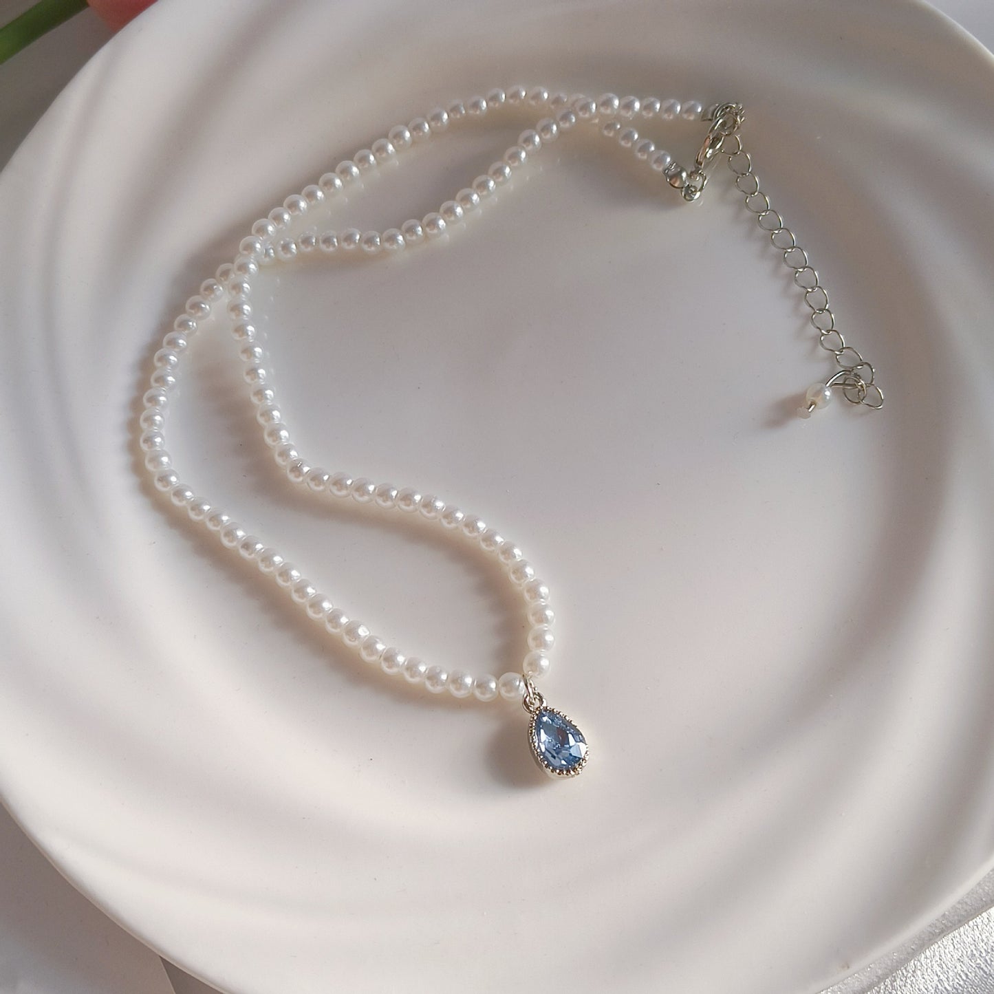 blue waterdrop pearl necklace image 1