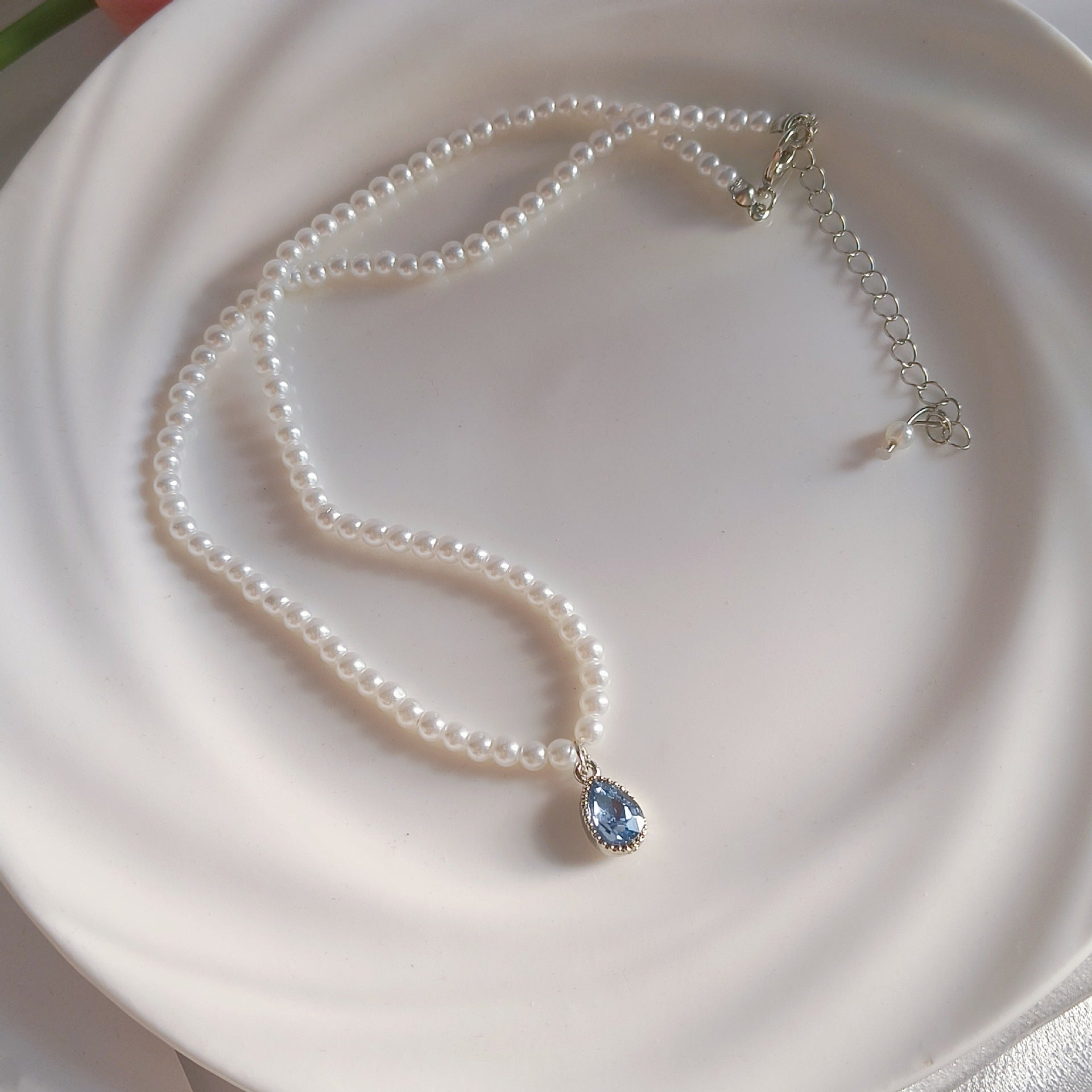 blue waterdrop pearl necklace image 1