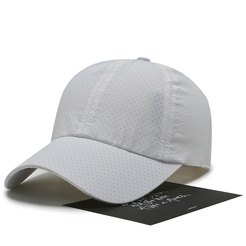 Men's quick-dry baseball cap worn outdoors
