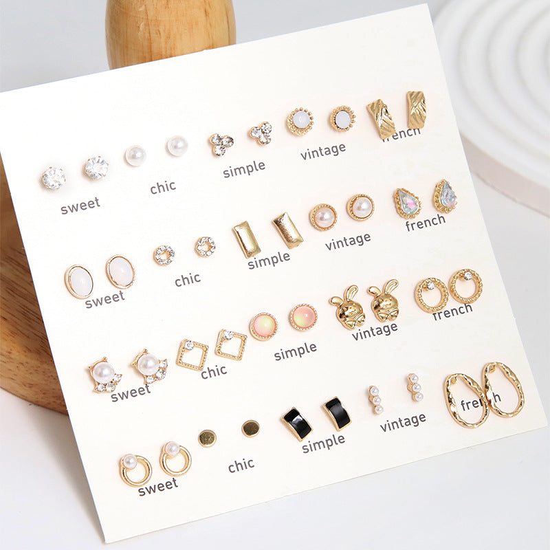 Stunning Pearl Earrings Set Image 5