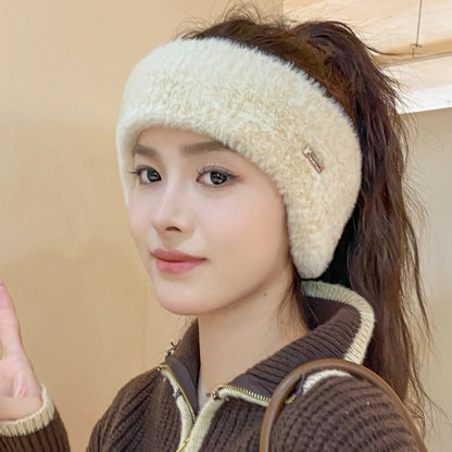 Image of beanie in casual setting