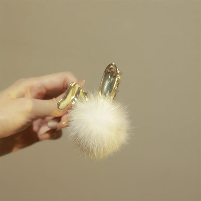 Plush Metal Hair Claw in Pink