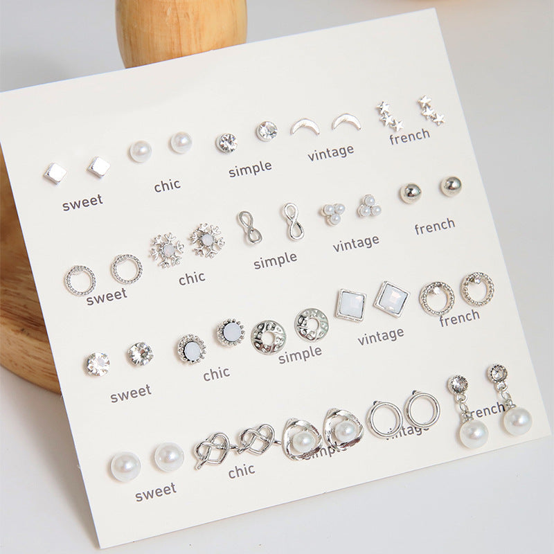 Stunning Pearl Earrings Set Image 6