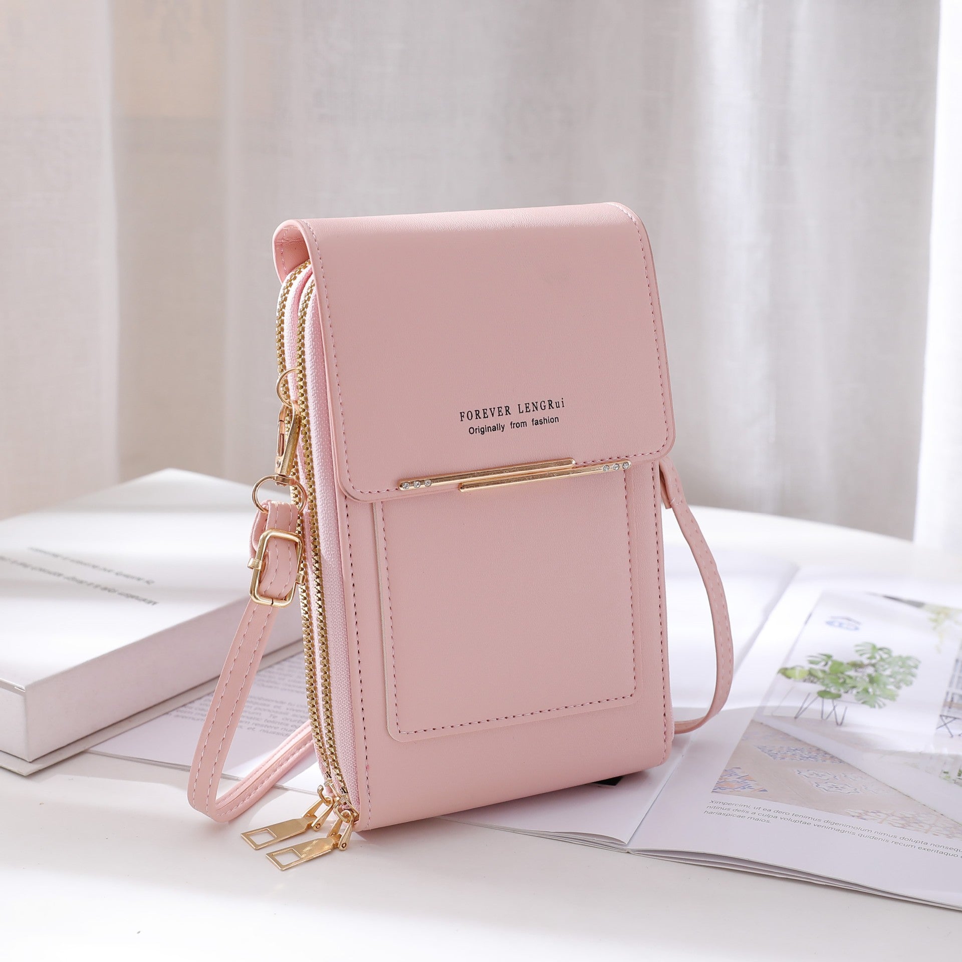 Purple PU shoulder bag with zipper