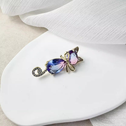 Fashion accessory cat pin image 4