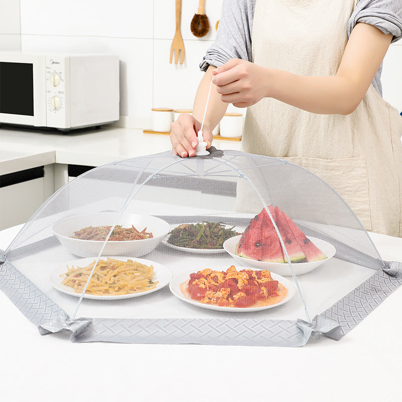 Large foldable mesh food cover for outdoor use