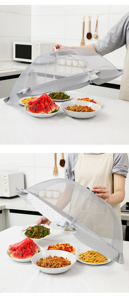 Large foldable mesh food cover for outdoor use