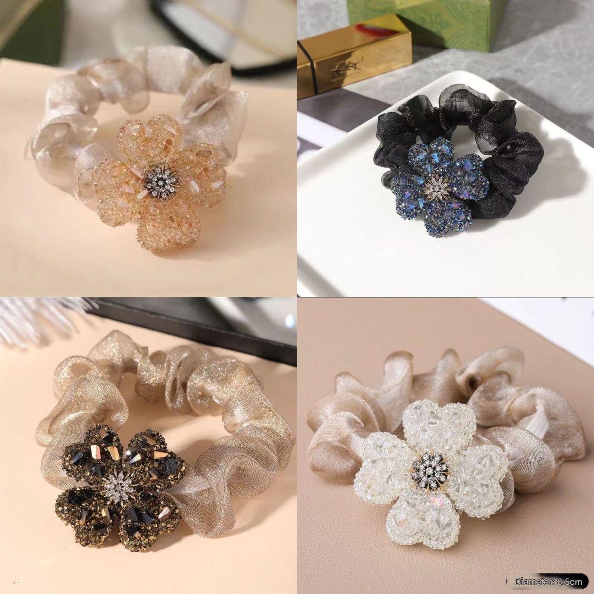 Chic fabric hair tie in clover pattern - champagne color