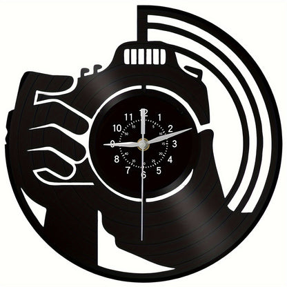 Close-up of the silent quartz mechanism of vinyl wall clock