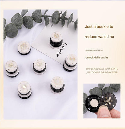 Detachable magnetic closure button